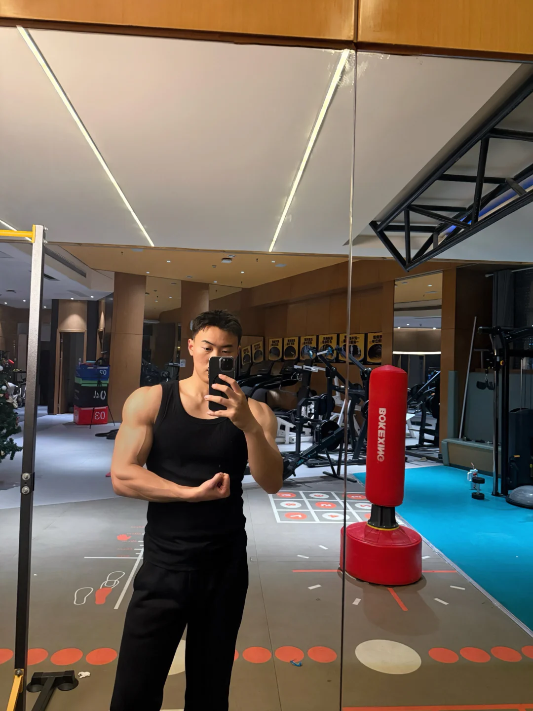 想爬雪山了 有没有赞助商或一起的