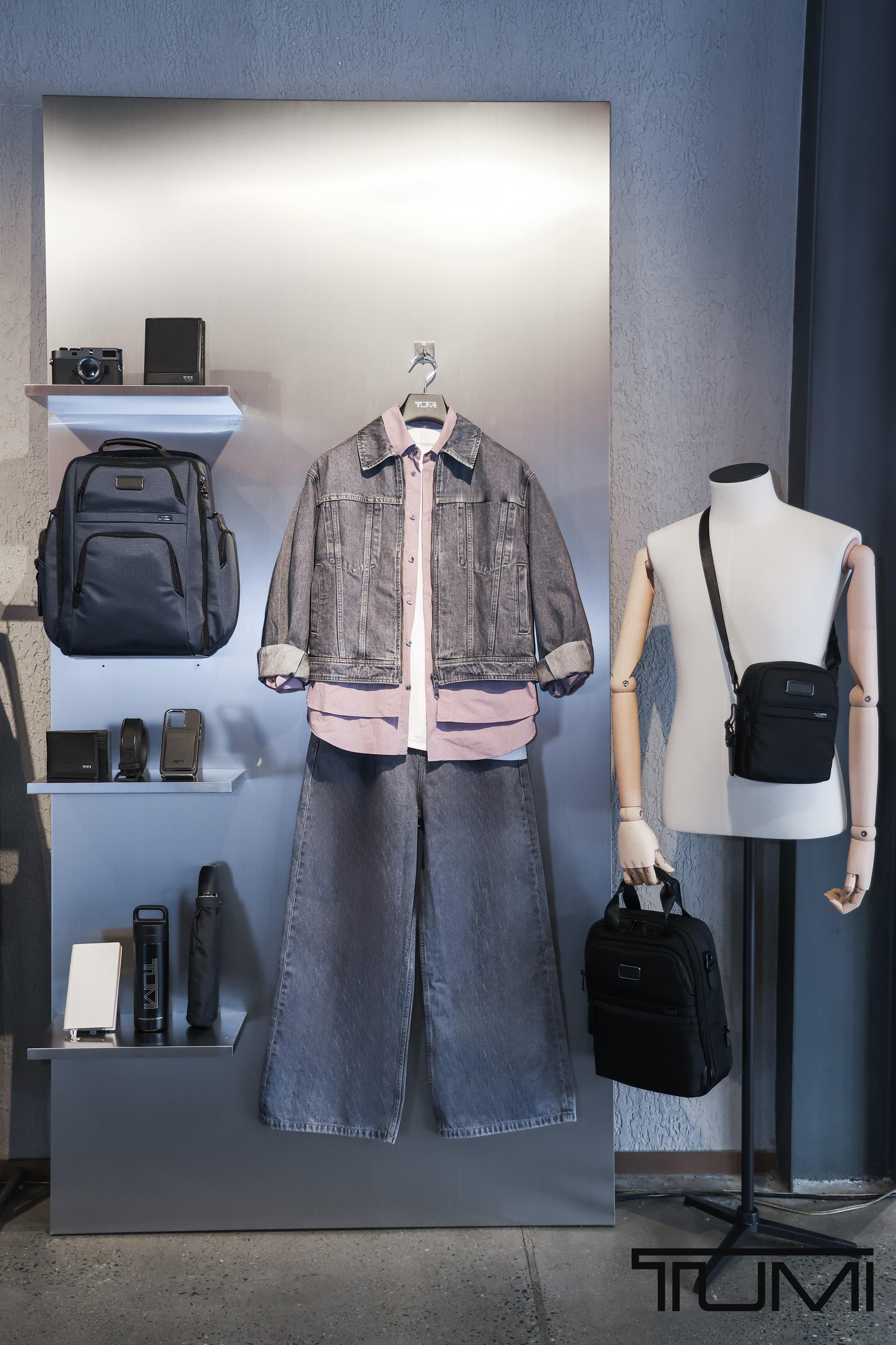 当出行与日常生活的界限不断被打破，新一代行动者开始期待一款能够融入不同场景、适配