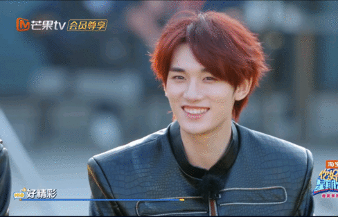 檀健次像听不懂规则的我被檀健次听不懂规则的样子可爱到！嘴巴微张眼神放空，笨蛋帅哥