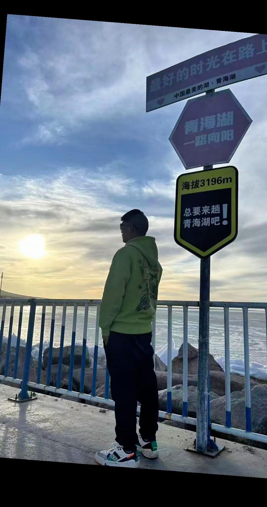 从来都没有忘记自己曾经都是怎么过来的，永远也不会忘记初心的自己……时刻都在提醒着
