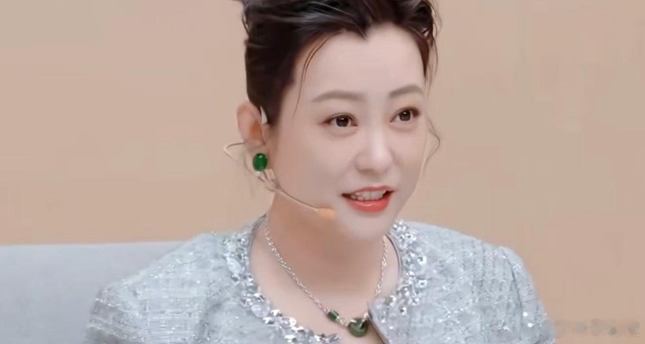 郝蕾说演员没工作都扎堆短剧了无限超越班 郝蕾在节目里说的这句话，应该成为行业的警