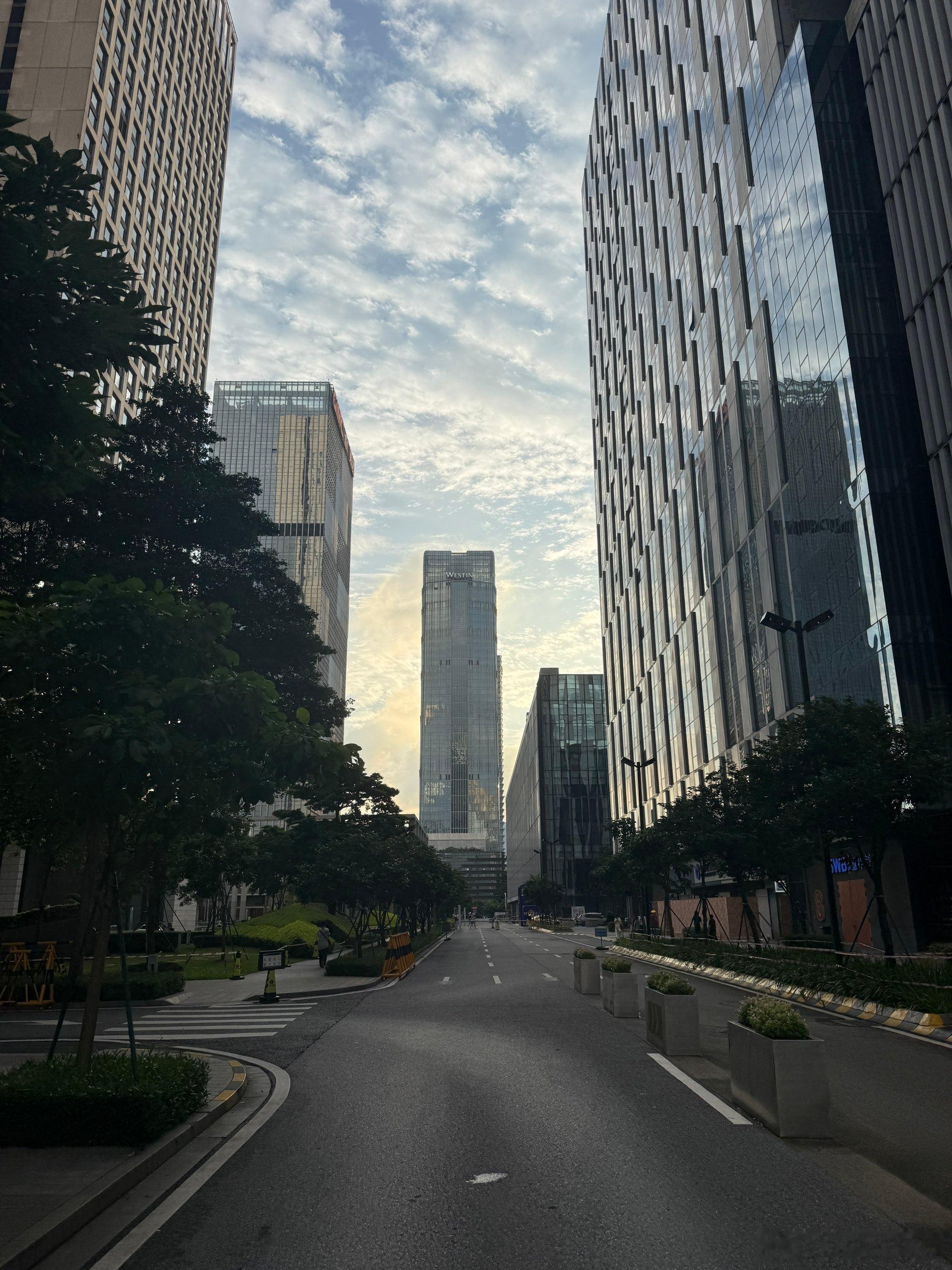 萤火虫见 都在场外～ 