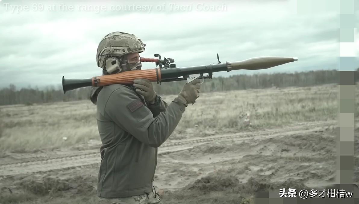在基辅前线的战斗当中，基辅士兵使用的苏式火箭筒并非仅有苏联原版的的RPG-7，而