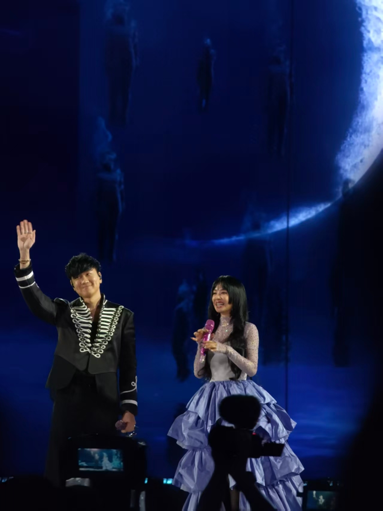 蔡依林林俊杰合唱倒带蔡依林鸟巢演唱会和嘉宾林俊杰合唱《倒带》！！！！ 林俊杰蔡依