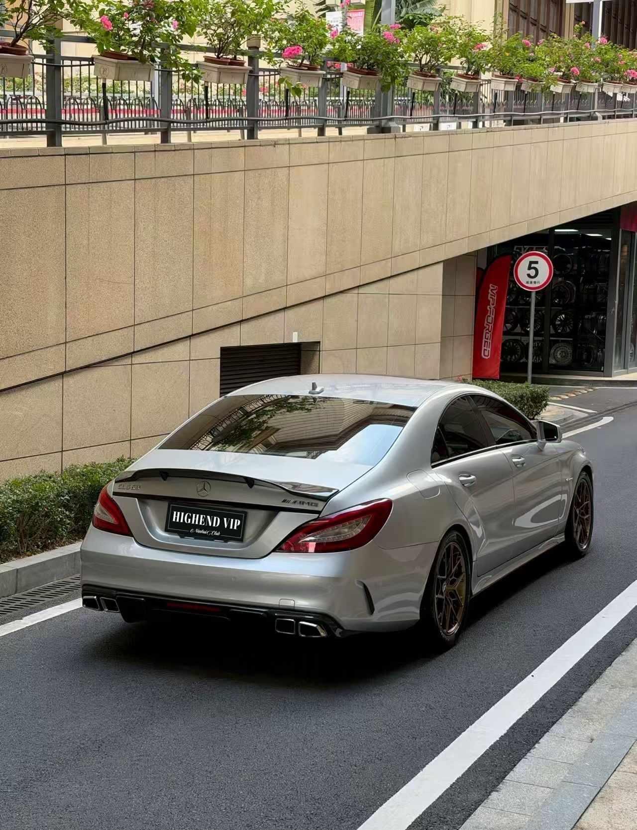 - 在售恶魔之眼 320/350/400
全部已过第三方
恶魔之眼 奔驰cls 