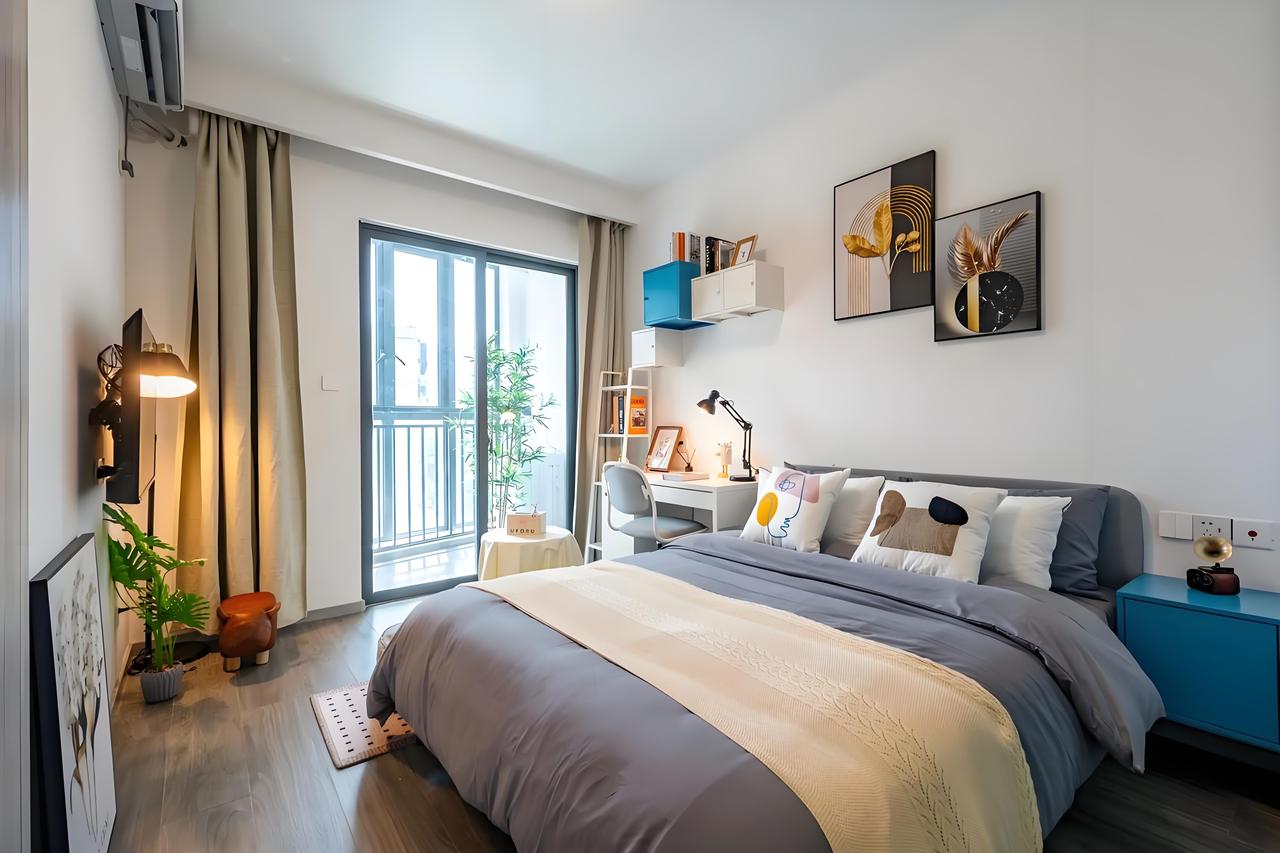 你会选择买新房还是二手房 买新房还是二手房，这真是个让人纠结的问题。新房有它独特