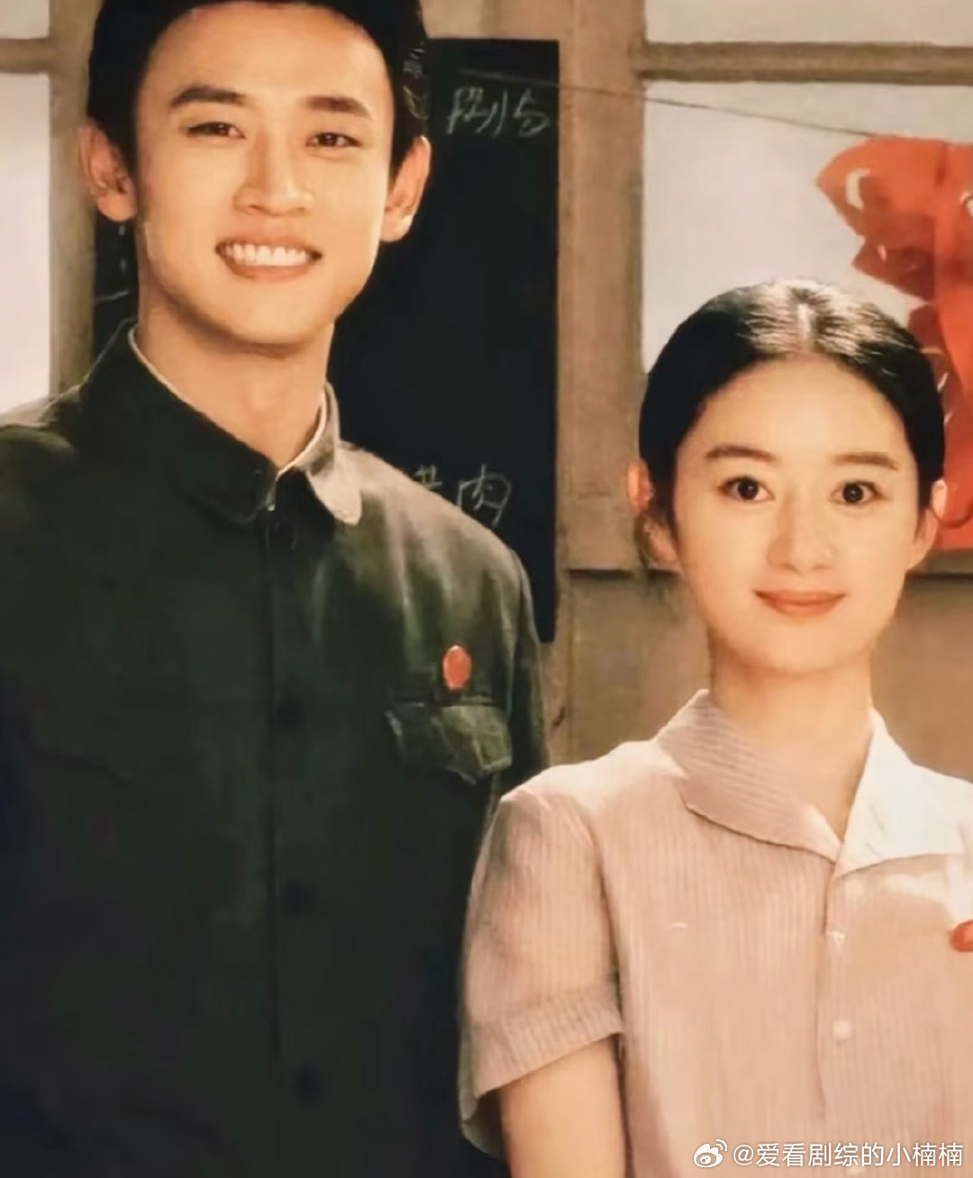 姐姐姐夫拍立得合照姐姐姐夫心动拍立得 好心动啊！拍立得里的同框也太好嗑了，自然又