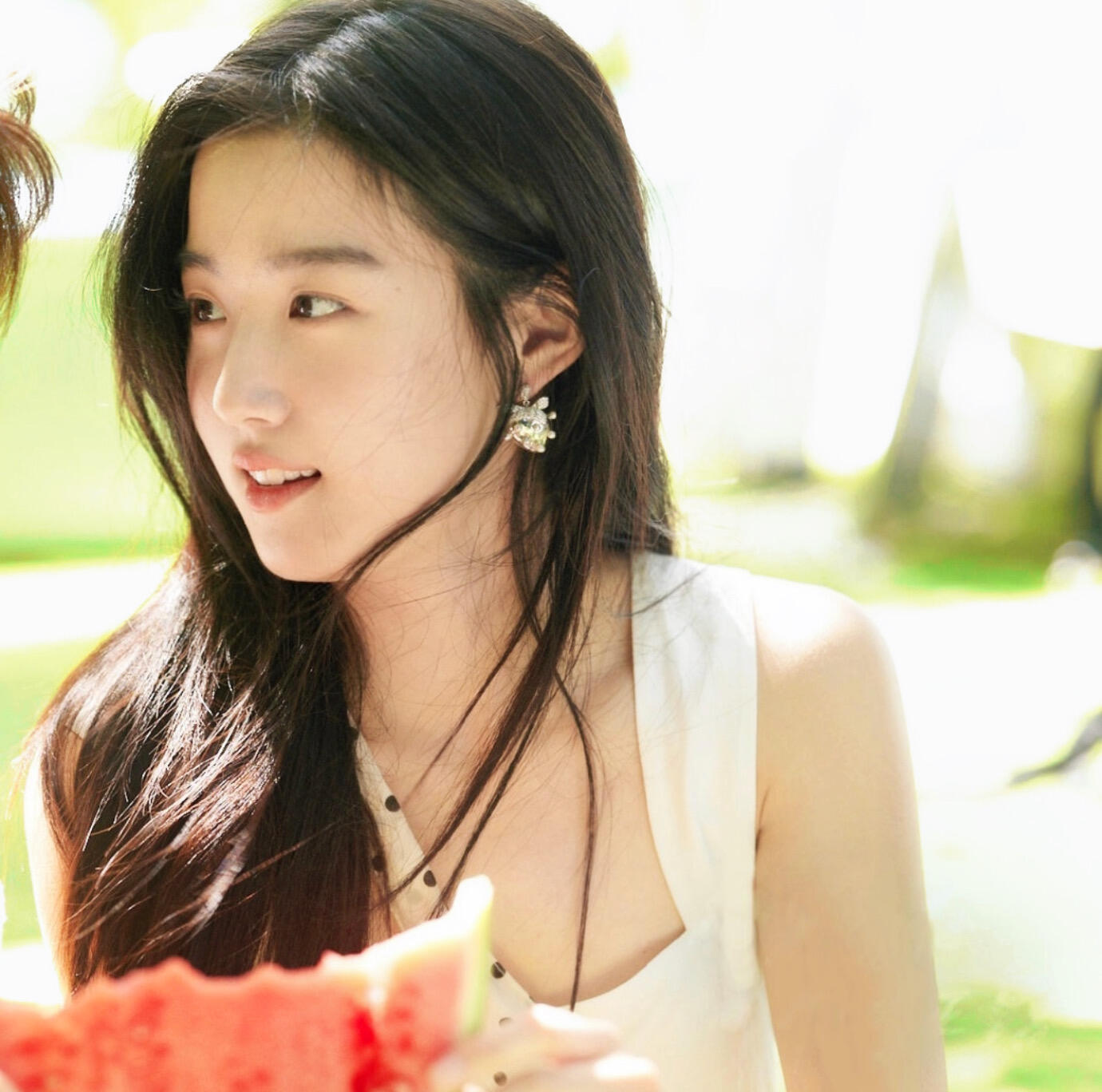 陽光 樹 雨水 和一些沙粒 🍉 