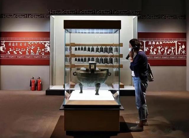 外滩|外滩艺博汇丨走，看展去！