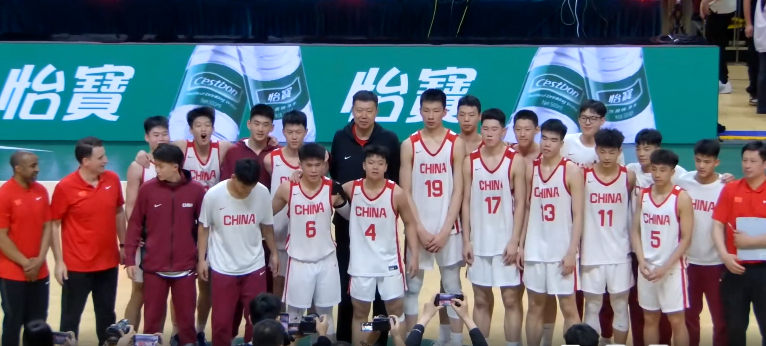 不错不错，U17国青男篮完成了一个15分大逆转，以83-79战胜了新西兰U17。