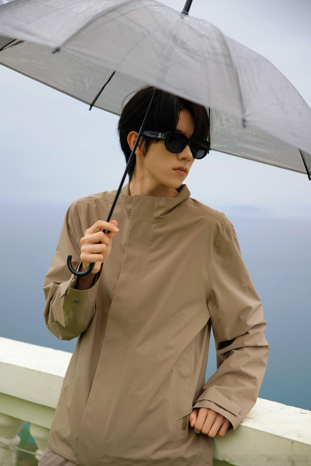 肖添仁初夏加载中 下雨怎么了？该玩玩，该拍拍，快乐不打折😜添添送开心 （