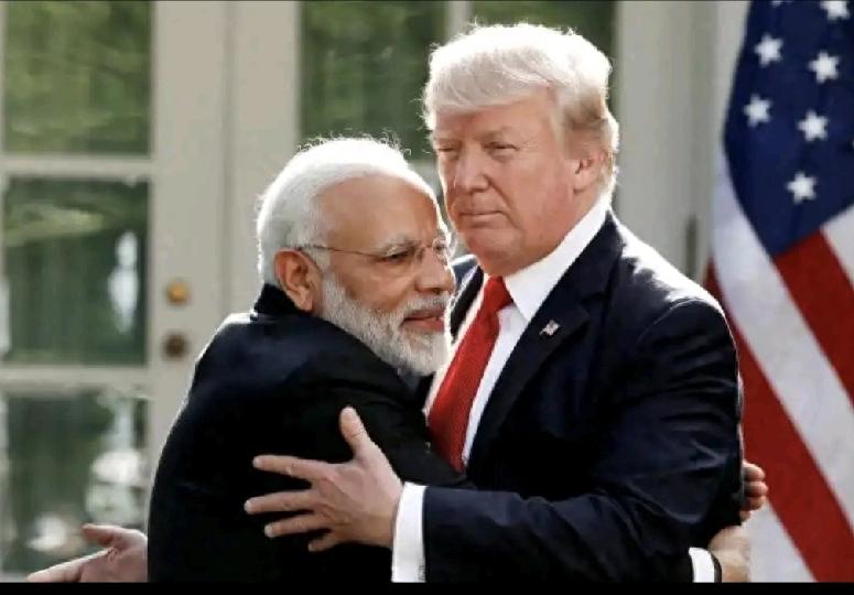 喜欢拥抱的莫迪。
抱了特朗普、抱普京、抱泽连斯基、又抱内塔尼亚胡。
莫迪的情商挺