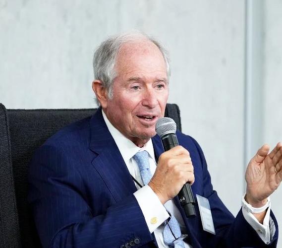 白宫喊了快十年的 “对华脱钩”，到头来，先扛不住的竟然是美国人自己。

4月23