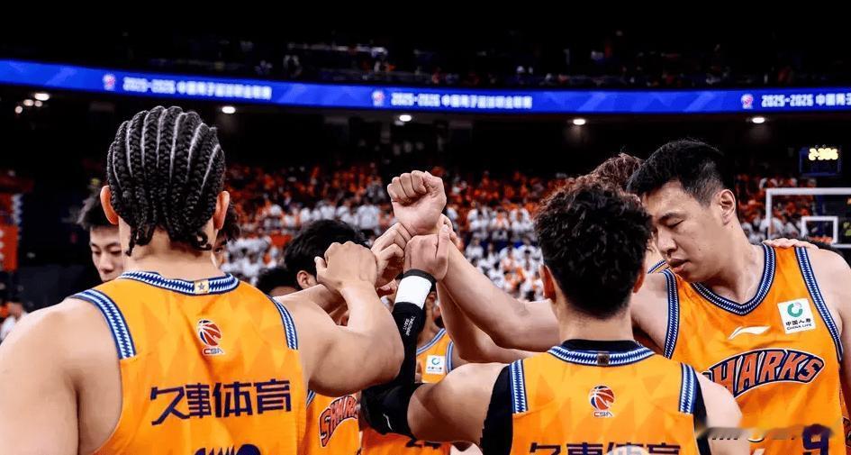 时隔24载圆梦！上海103-82大胜广厦4-1登顶CBA，上海球员总决赛数据
 