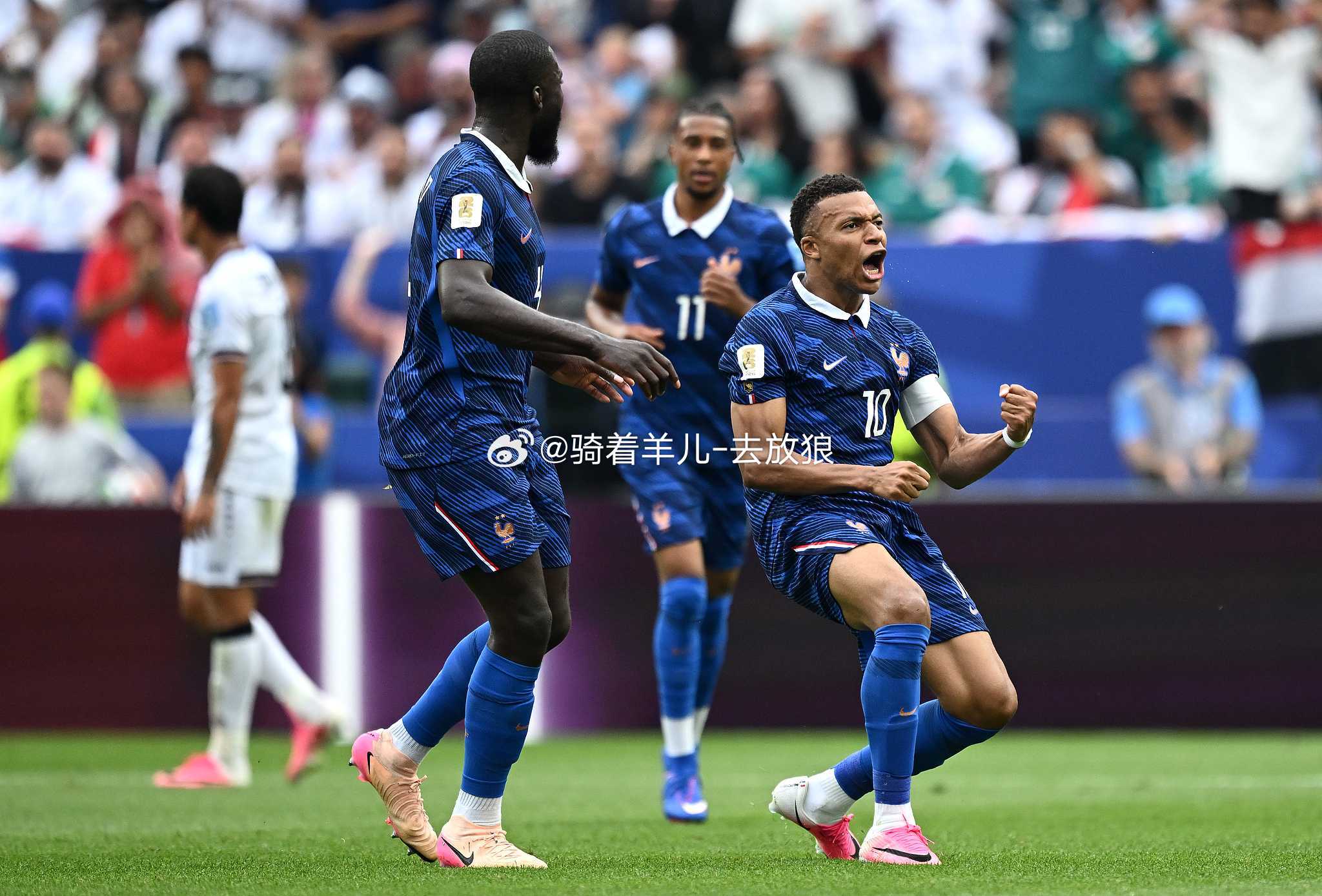 世界杯-法国3-0伊拉克提前出线 姆巴佩双响登贝莱传射法国3比0伊拉克 北京时间