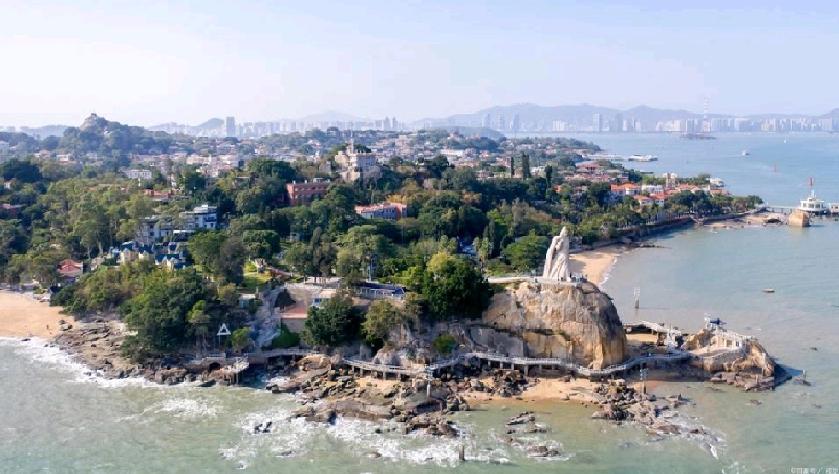 “赵叔，我想好了，我要认我亲爸，以后跟他一起过。”“真的想好了？”“想好了，他是