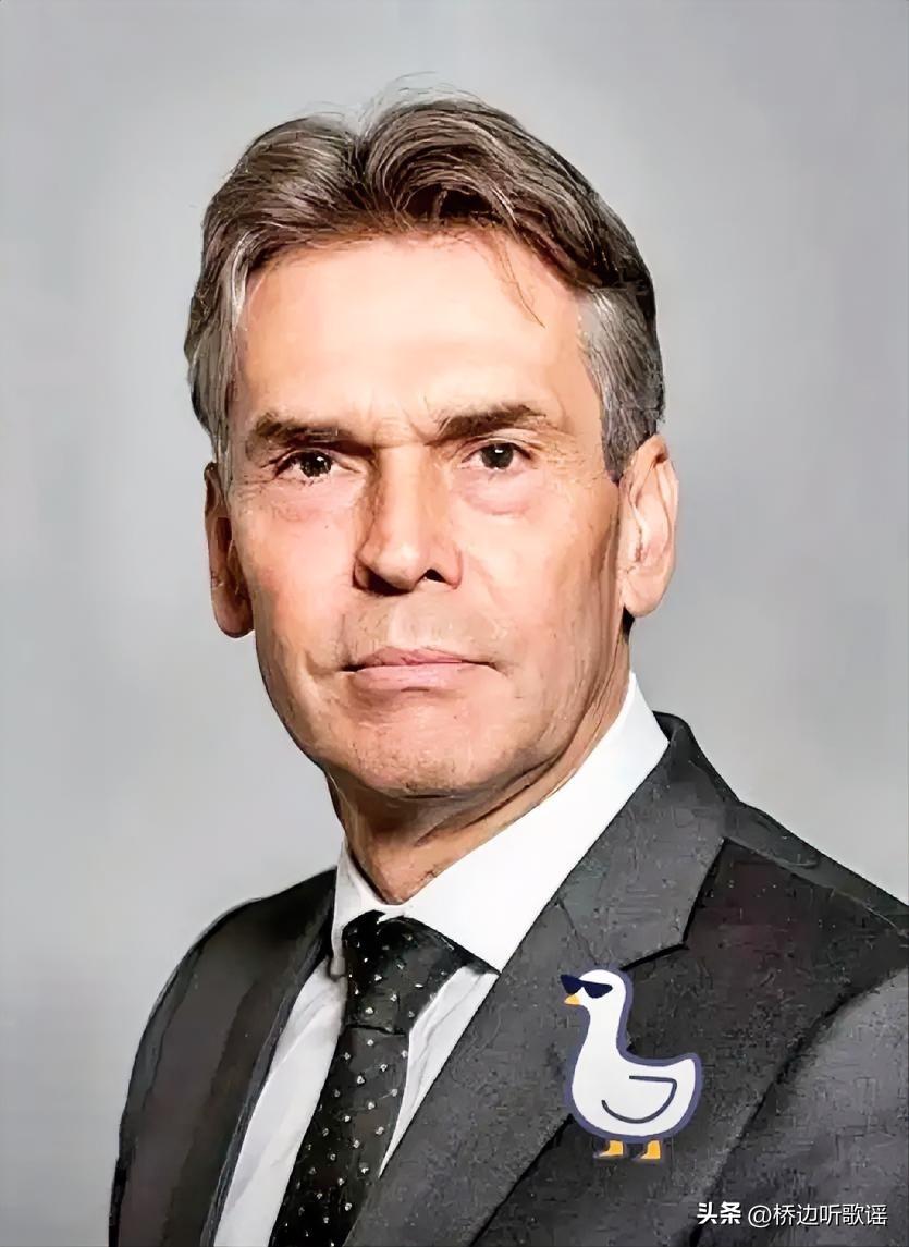 就在刚刚
荷兰安世半导体发布声明
 
2025年11月6日，荷兰安世半导体在其官