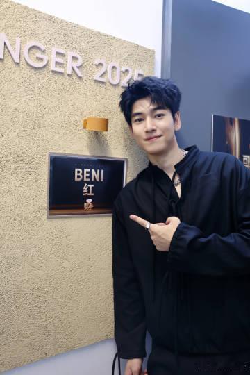 陈叶生帮BENI歌手反向追星 谁懂啊！《歌手2025》里BENI和陈叶生的相处模