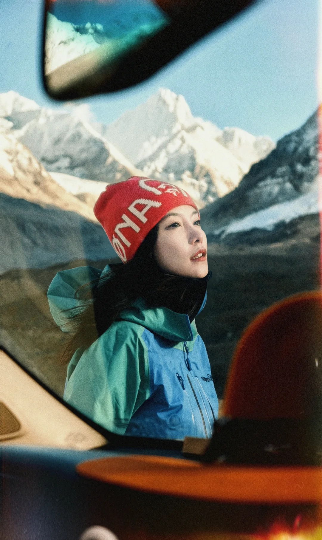 车窗是放映机，一路播放着喜马拉雅雪山群🏔️