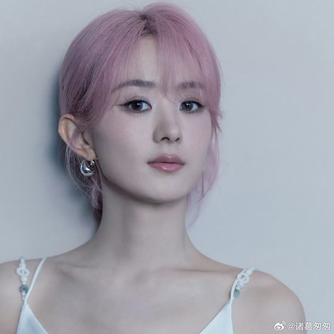 赵丽颖后援会回应新恋情。赵丽颖后援会针对近日网络热议的“新恋情传闻”于2025年