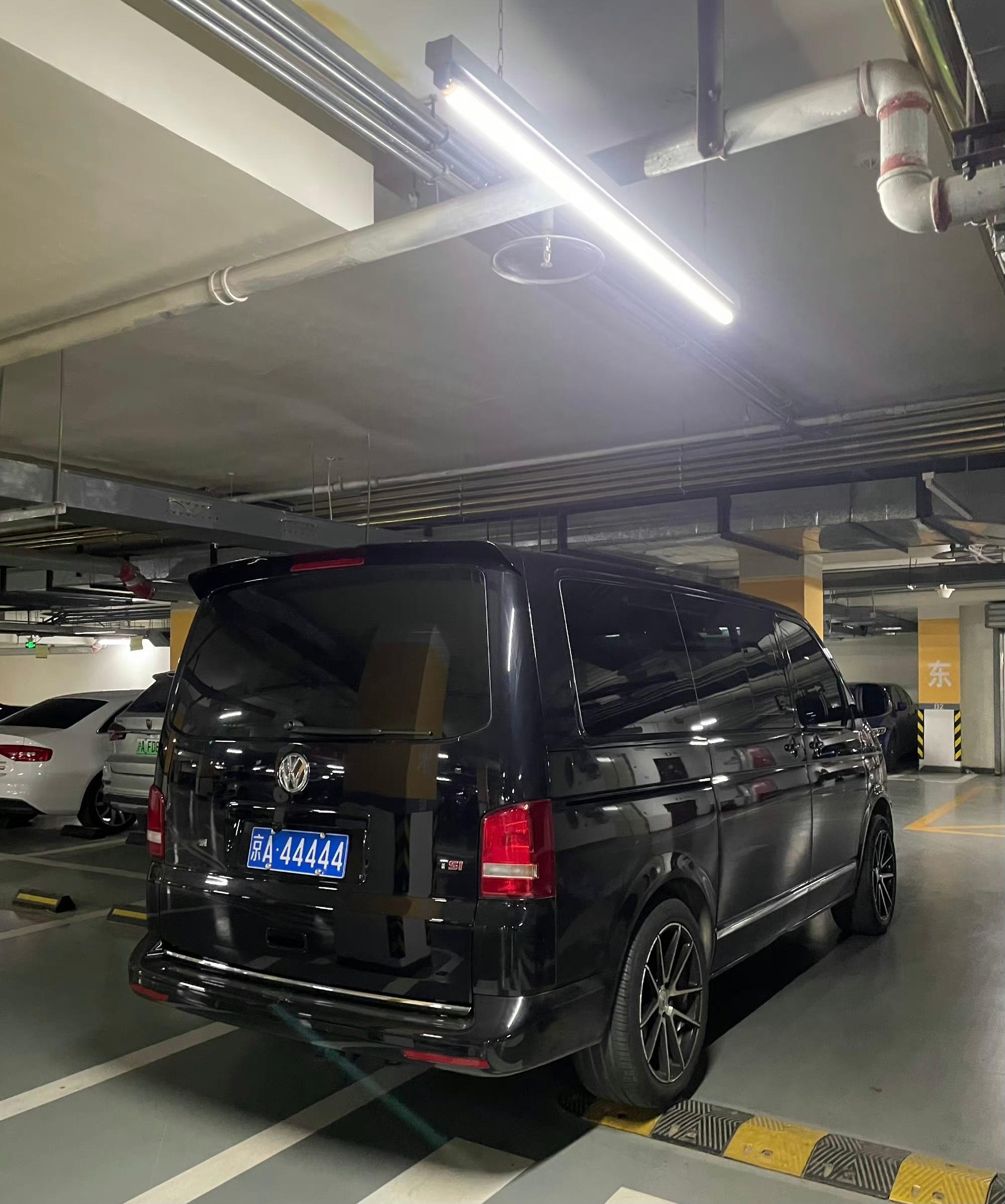 群友在北京拍到的京A44444[并不简单] 奔驰 S600 ➡️ 劳斯莱斯幻影 