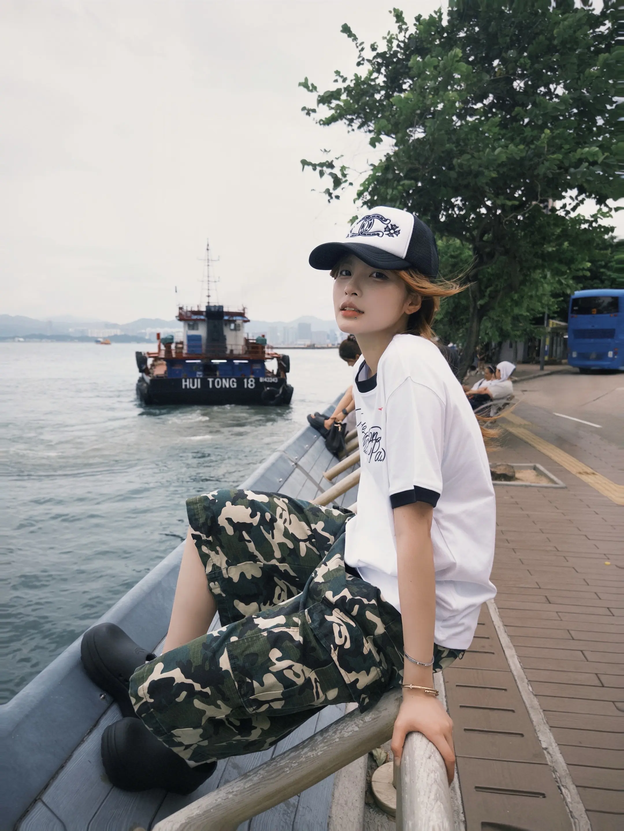 人和人还是淡淡就好 烙印太深是会流眼泪了