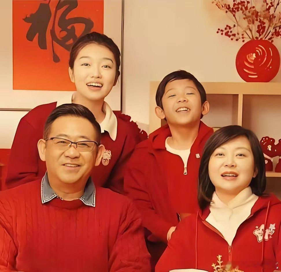 姜武演技好不好，我不评价，但是有一点，我可以肯定，他这个人不仅专情还顾家。近日姜