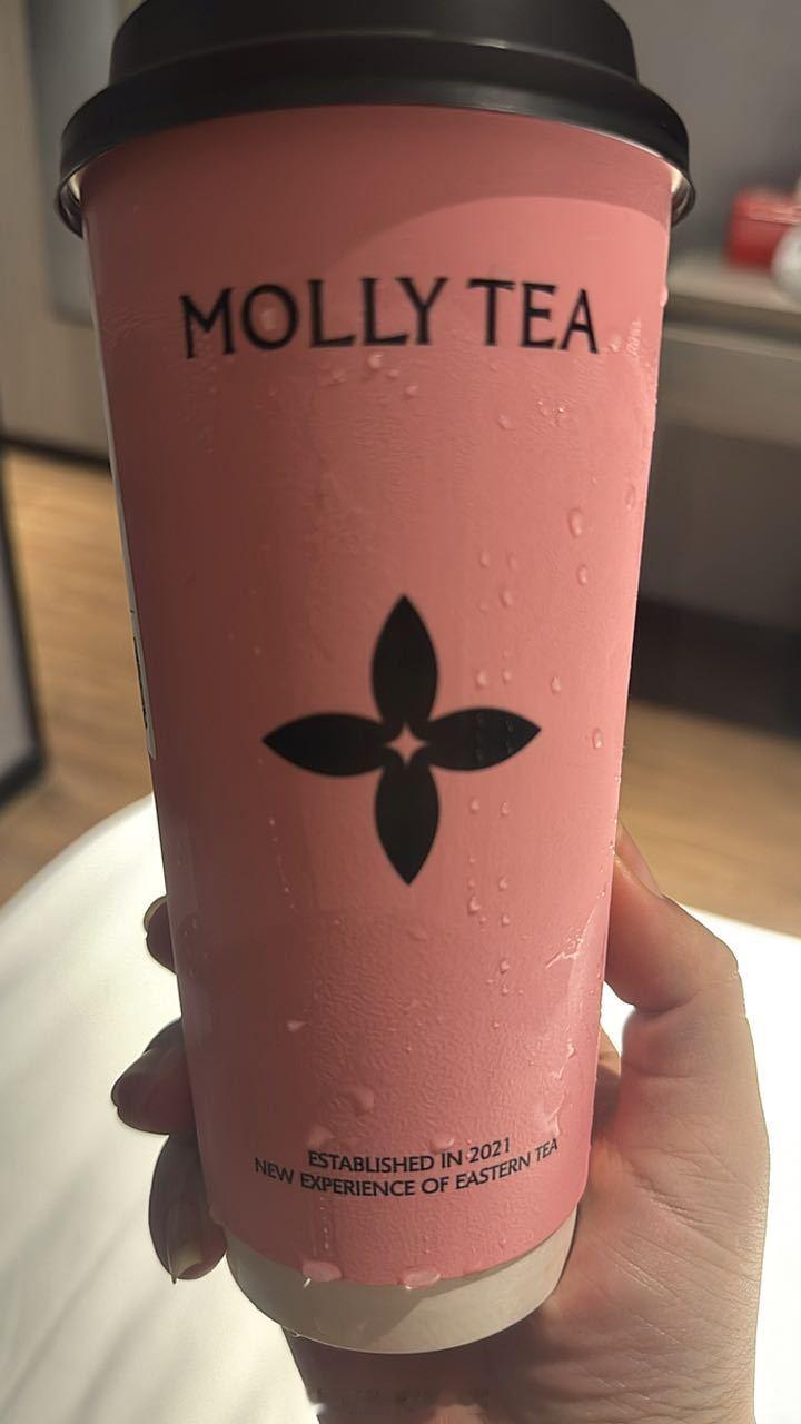 得亏我刚才买了一杯，这杯子是不是得收藏起来？毕竟要绝版了茉莉奶白 爆单