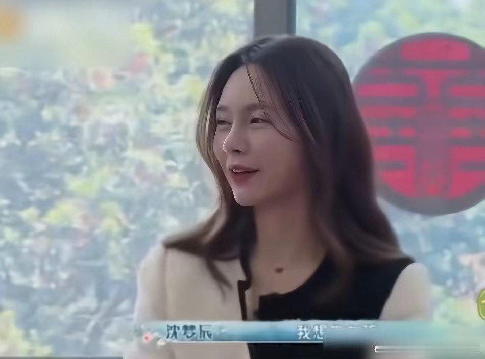 领证4年还不生，沈梦辰终于说出了大实话：真怕生个女儿长得像杜海涛！杜海涛这几年没