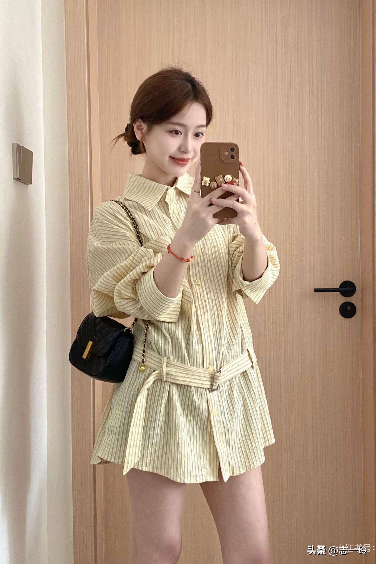 元气满满的一天，从条纹连衣裙开始！