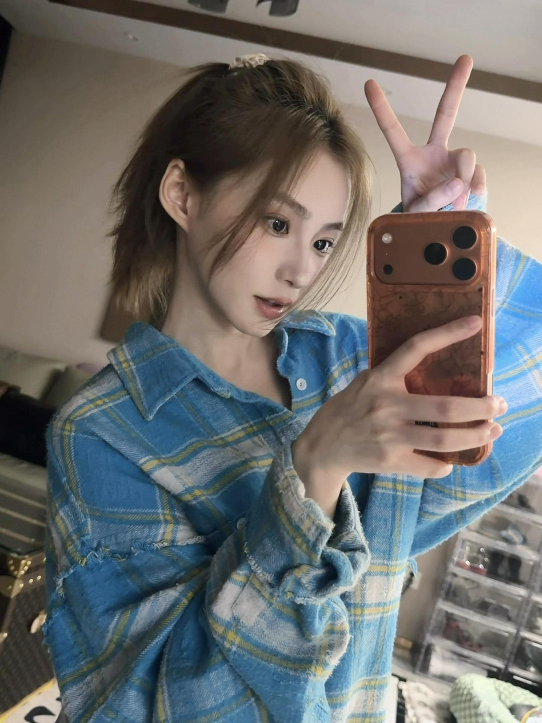 我们两个都 拉过勾
