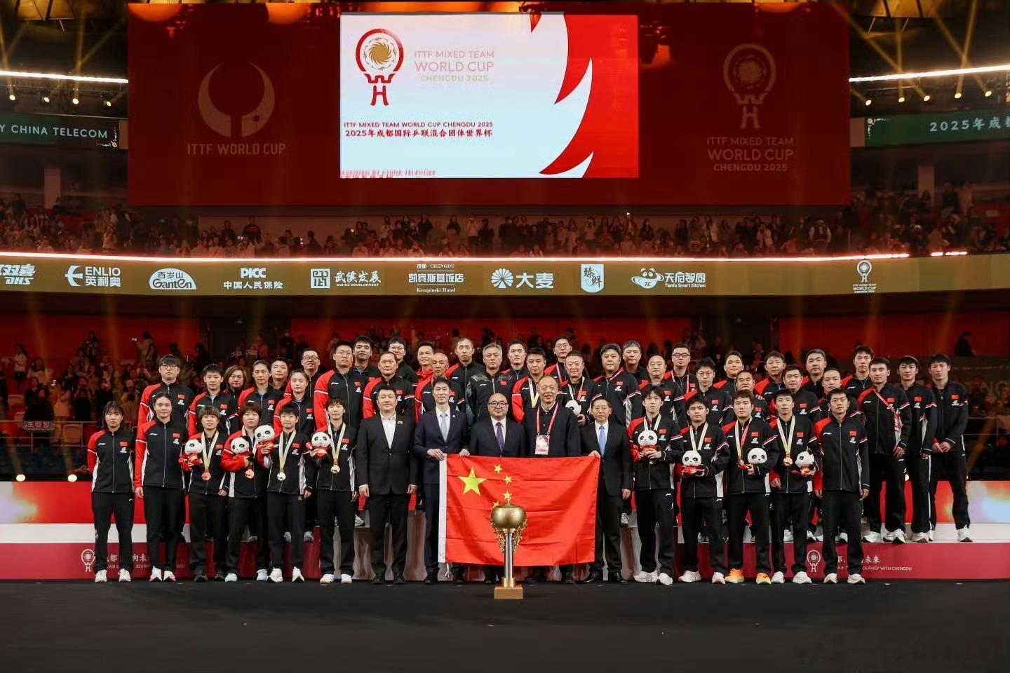 国乒冠军自拍再次恭喜王曼昱世冠➕1