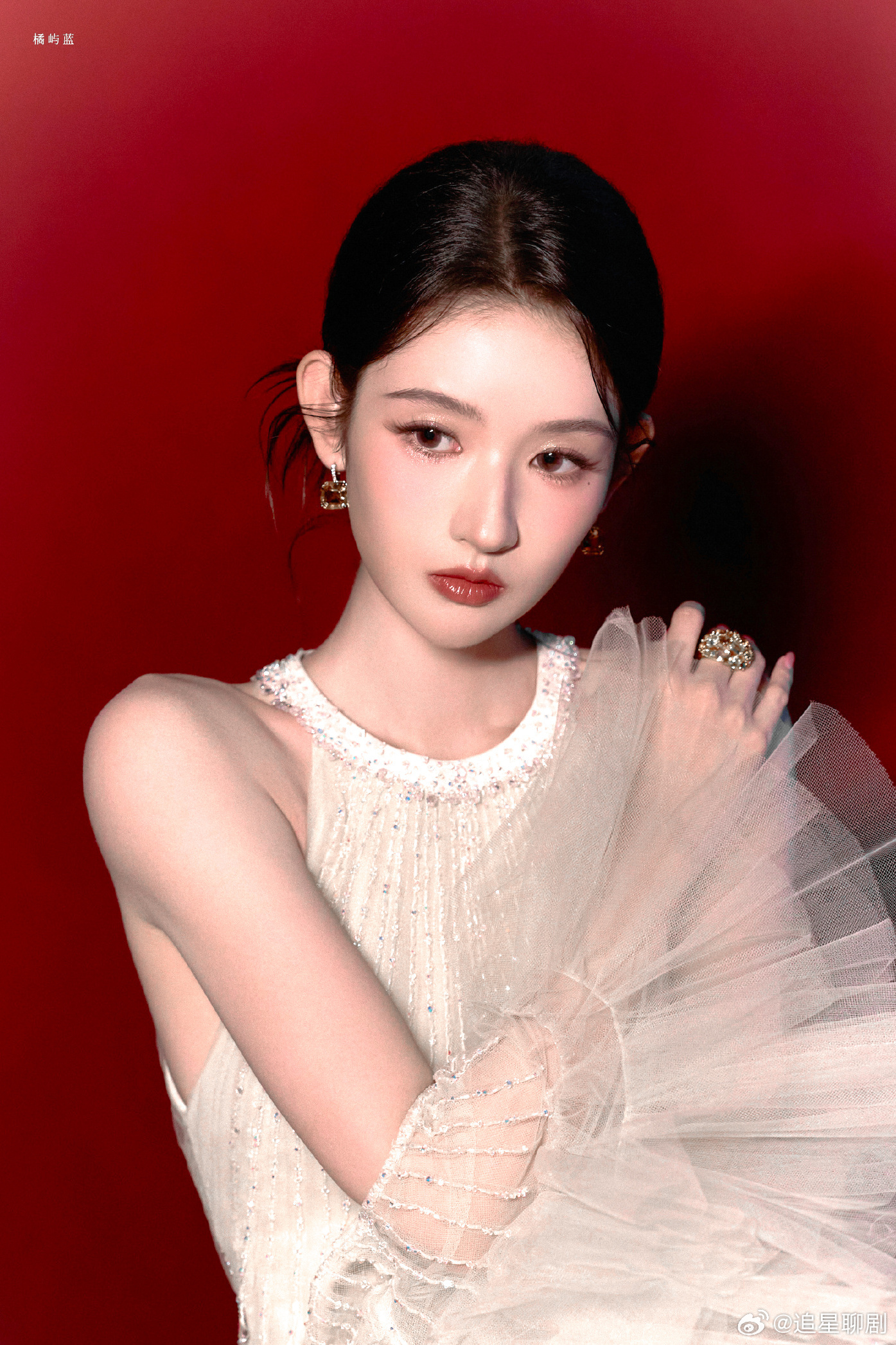 敖瑞鹏王玉雯新剧上演善男恶女 一边是步步为营的试探，一边是清醒克制的心动，爱恨界