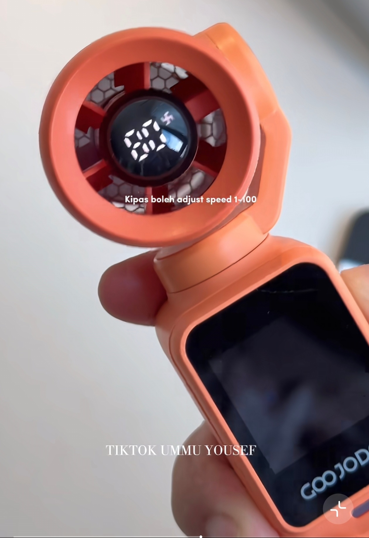 刷到一个带风扇的Pocket？不仅能录像还能切换变焦各种功能该有的全都有这要拿到