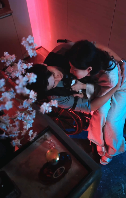 二伯哥看起来比大伯哥更绿茶 哇塞，新剧预告里二伯哥这绿茶味也太浓了吧！直接把大伯