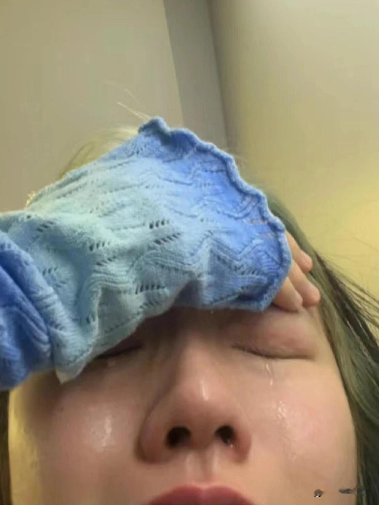 急性腰突一个多月后
距离上一次发帖还在上一次……
突友们！腰突急性期终于过去了，