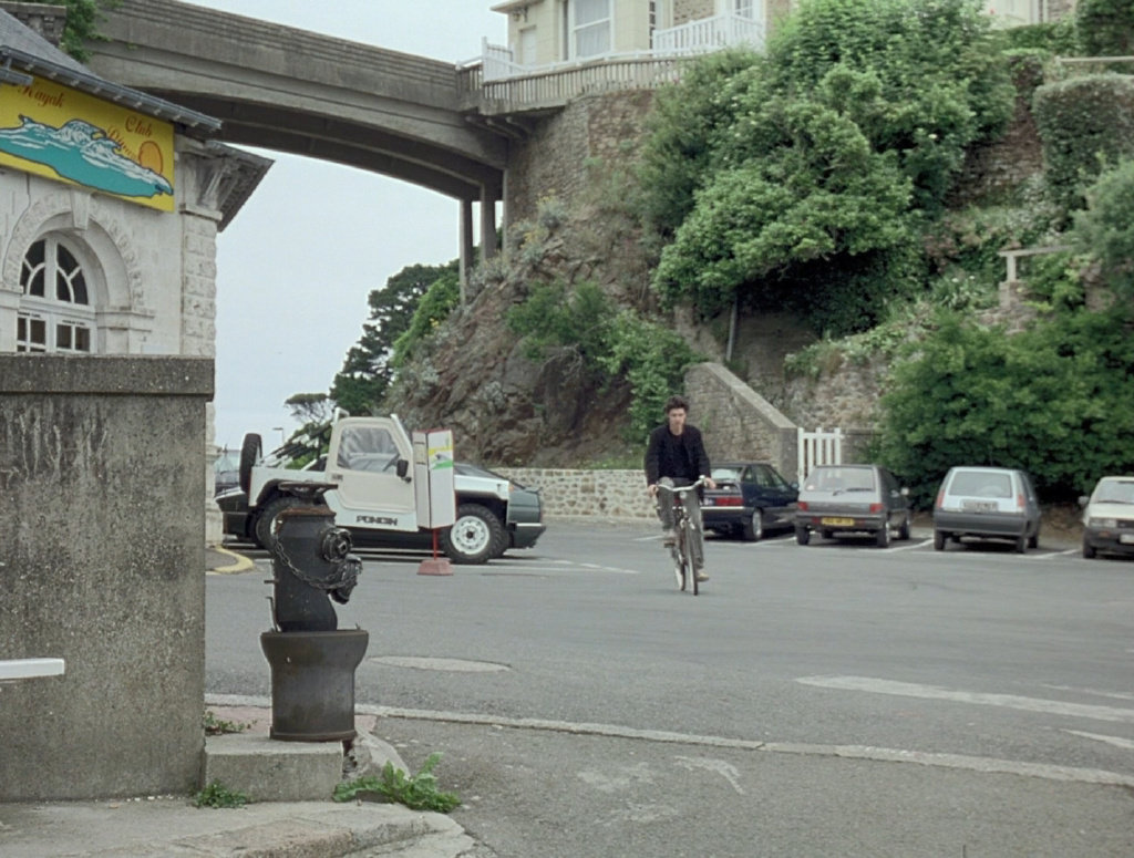 过去种种譬如昨日死，与过去的世界从此一刀两断，但愿不要听到来自那里的消息或回响。