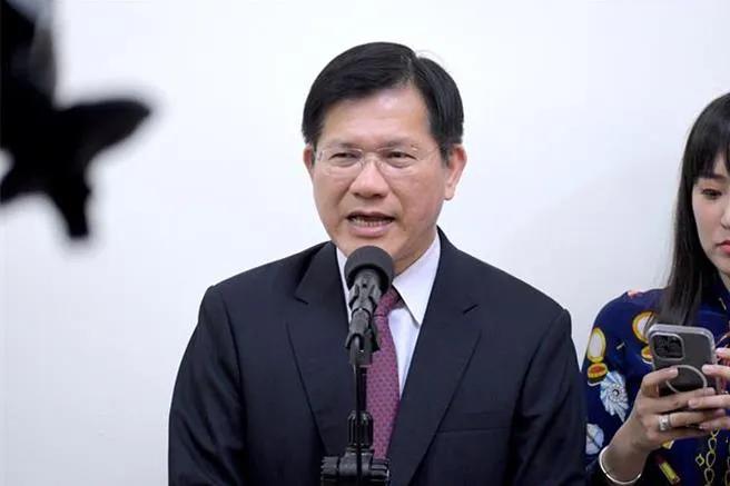 赖清德非洲行受挫改派特使，林佳龙已飞抵斯威士兰

4月22日，赖清德原定窜访非洲