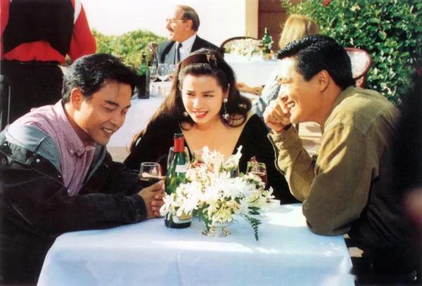 《纵横四海》上映35周年，风继续吹。