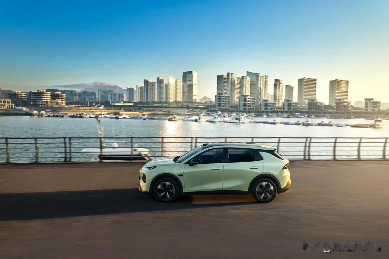 10万级大“满配”！长安启源全新Q05实力演绎“越级价值”和“降维供给”

你敢