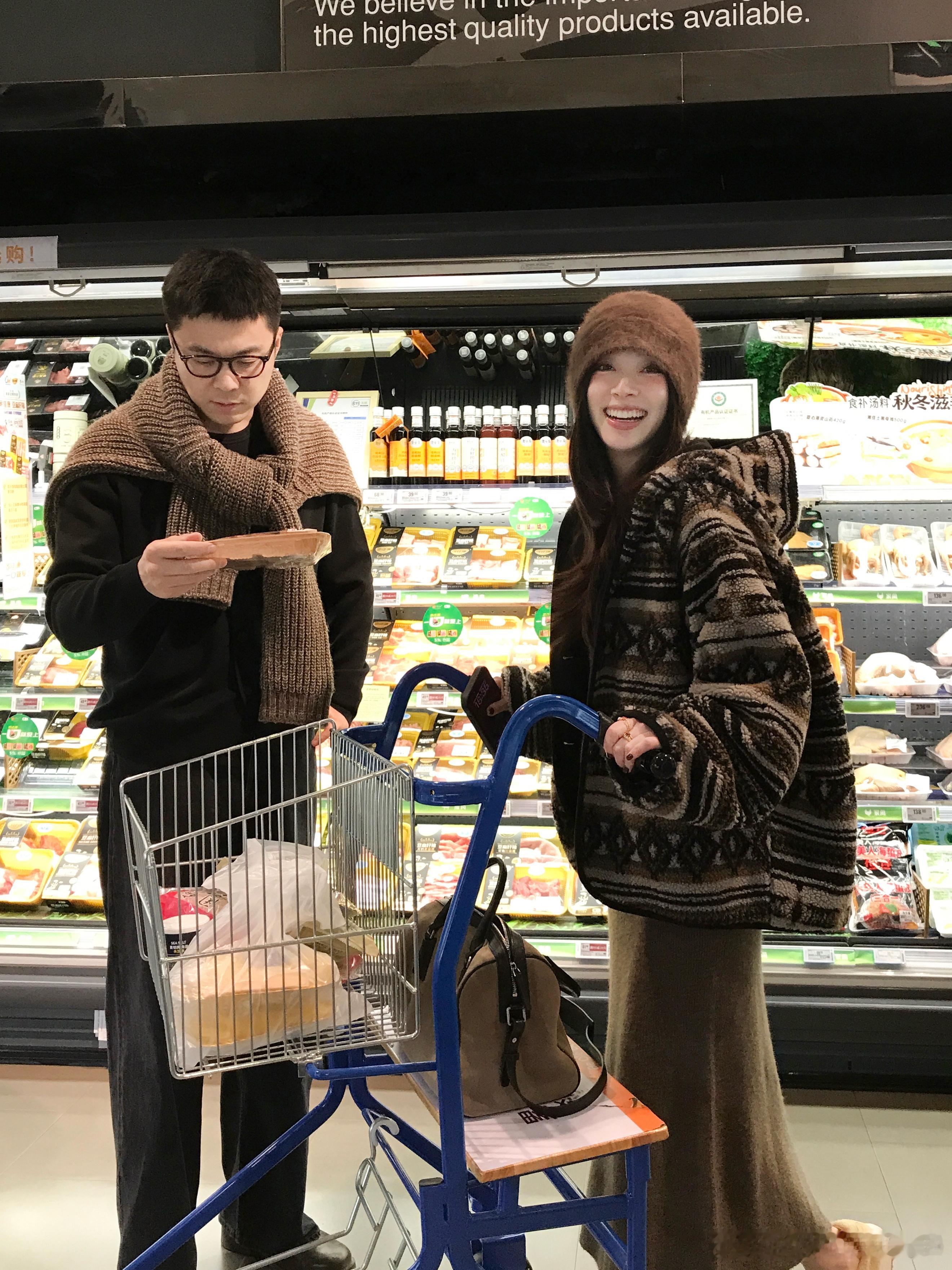 再也藏不住啦！已经变成了两个人的饭量哈哈怀孕后感觉跟我老公喜欢吃的东西越来越相似