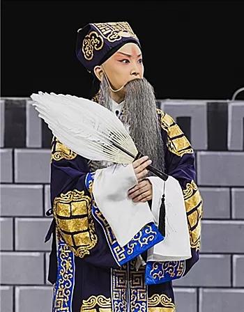 9月12日、13日，在(通州区)北京艺术中心，将上演由王珮瑜领衔主演的京剧《伍子