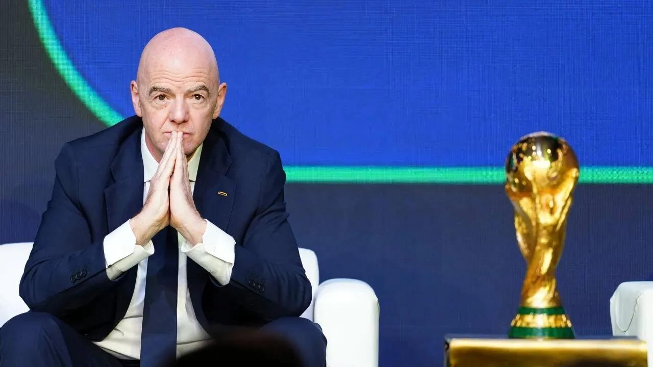 央视应该向国际足联反向收费。
国际足联需要中国，远大于中国需要国际足联，就不提中