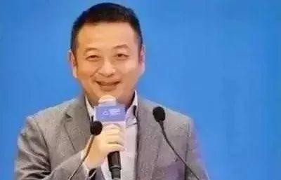 这才是真正的专家。为了鼓励大家多生娃，2023年，我国人口专家梁建章提出了一个实