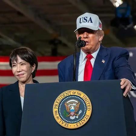 大早上接到我方的电话，特朗普做了两点重要表态：一是充分理解并认识到台湾二战后回归