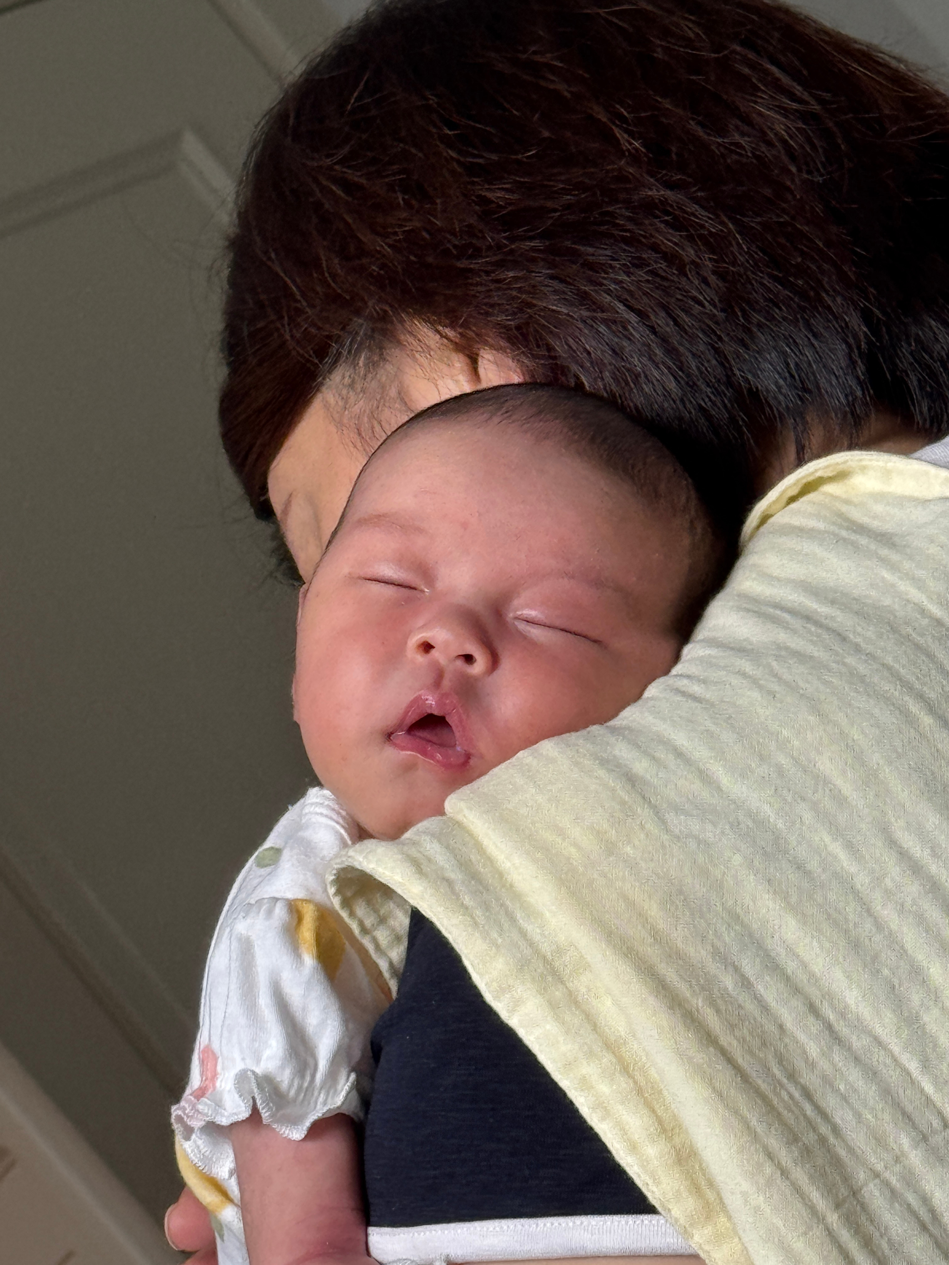 我每日都在思考酱油色（我比我老公还黑）以及微胖辣妹的我为何能生出一个又白又瘦的孩
