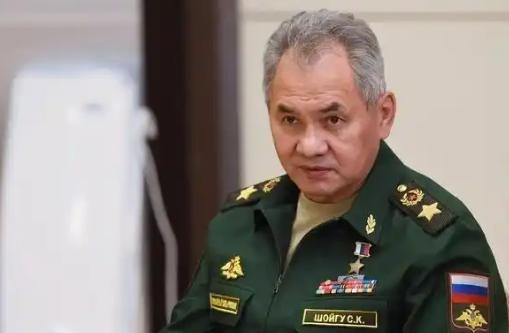 绍伊古这次访华很突然，并不在计划之内，这是临时对中国进行的突访。

很多人第一时