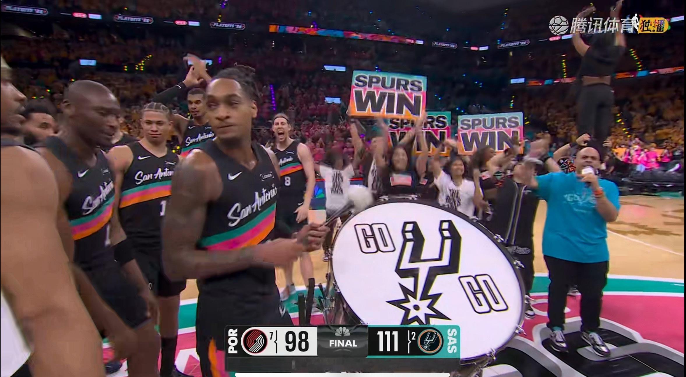 如果可以的话，我希望马刺赛后能一直敲鼓！ 