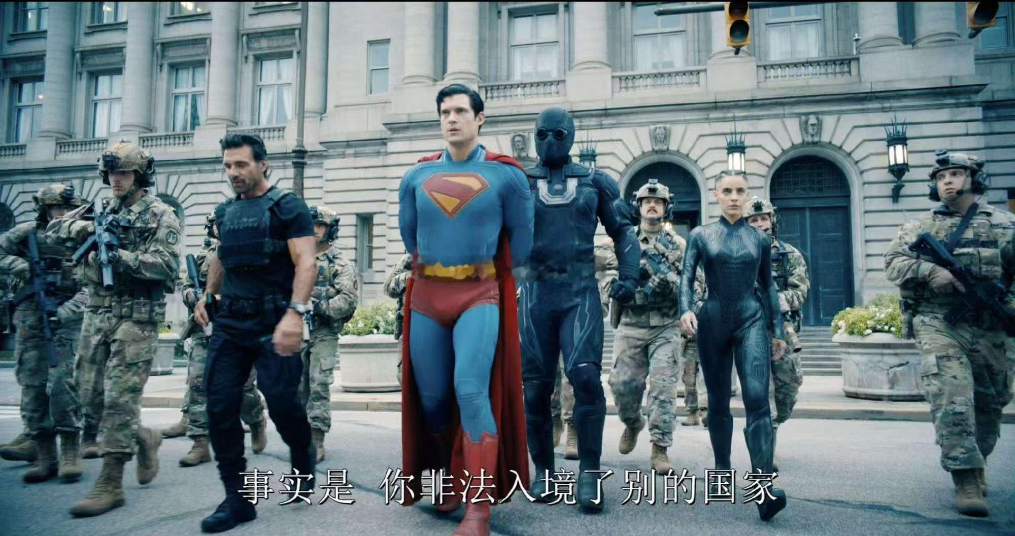 原来超人导演也知道战狼叉骨弗兰克在《超人》里依旧逃不过被揍的命运，从美队到冷锋再