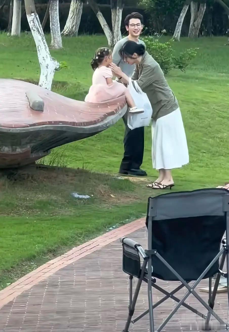感觉胡先煦真变帅了 